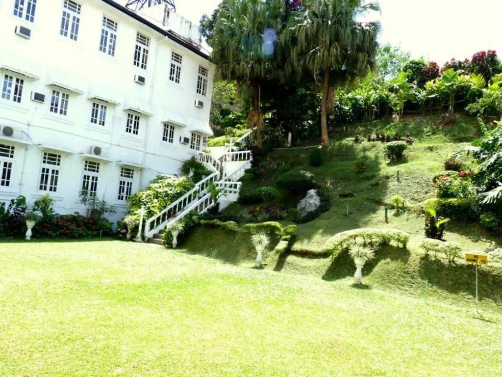 Hotel Suisse Kandy 5*,