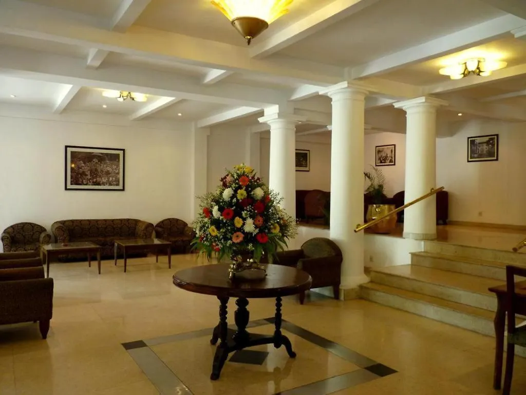 Hotel Suisse Kandy