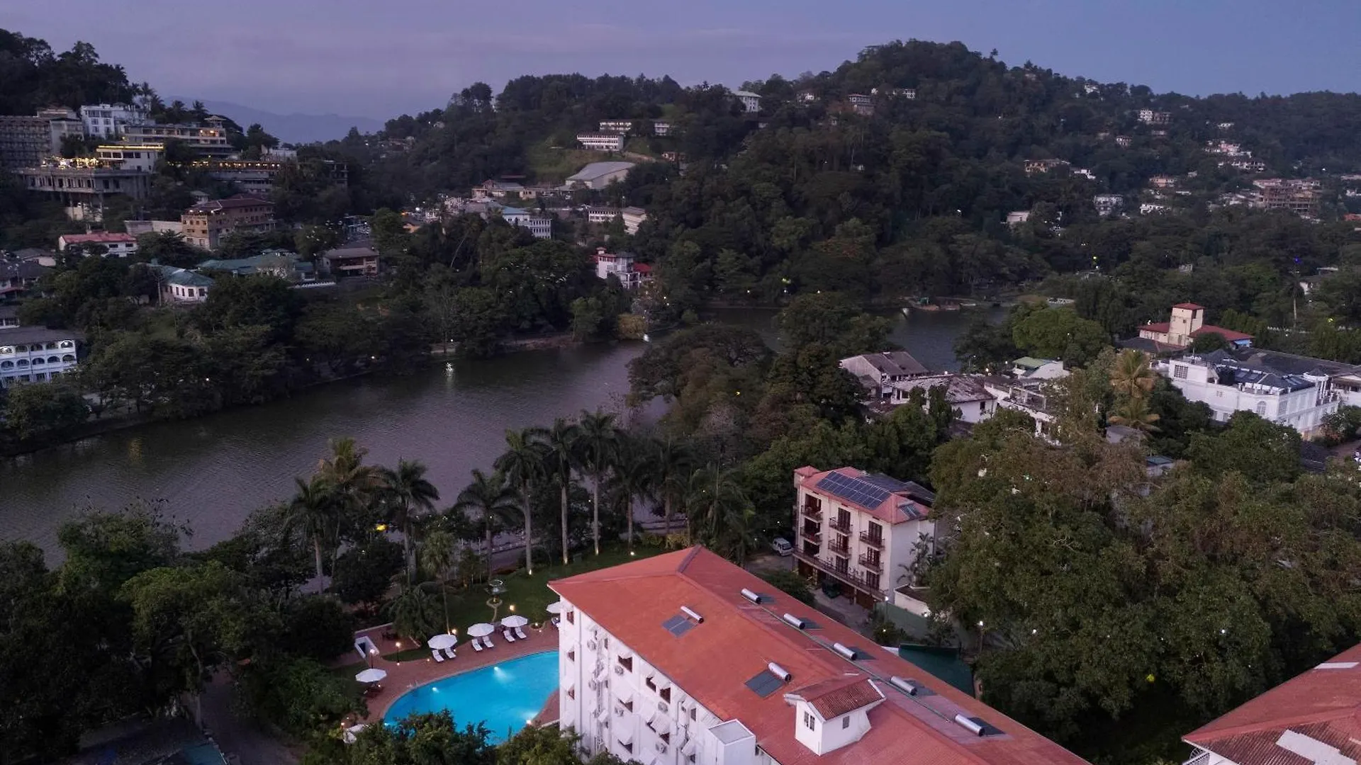 Hotel Suisse Kandy