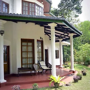 Pearl House ** Канди