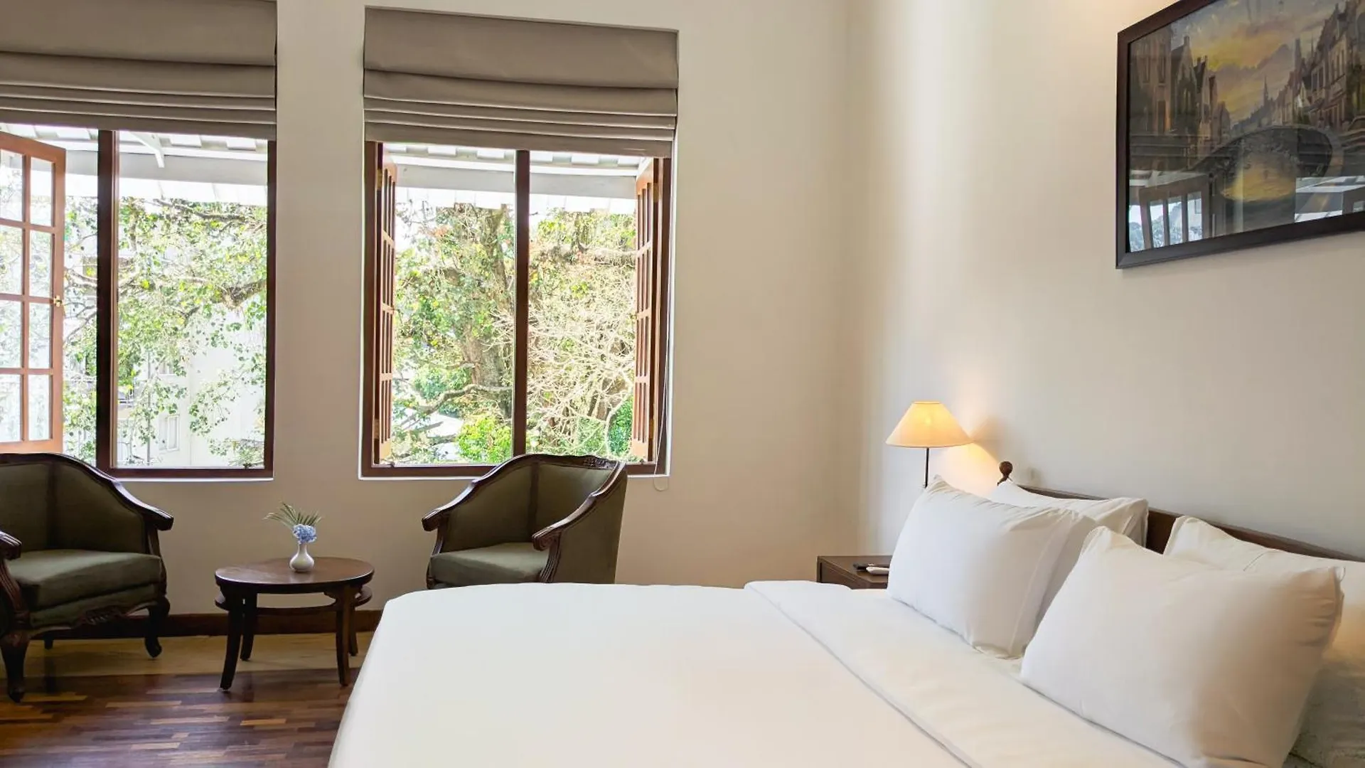 Hotel Suisse Канди