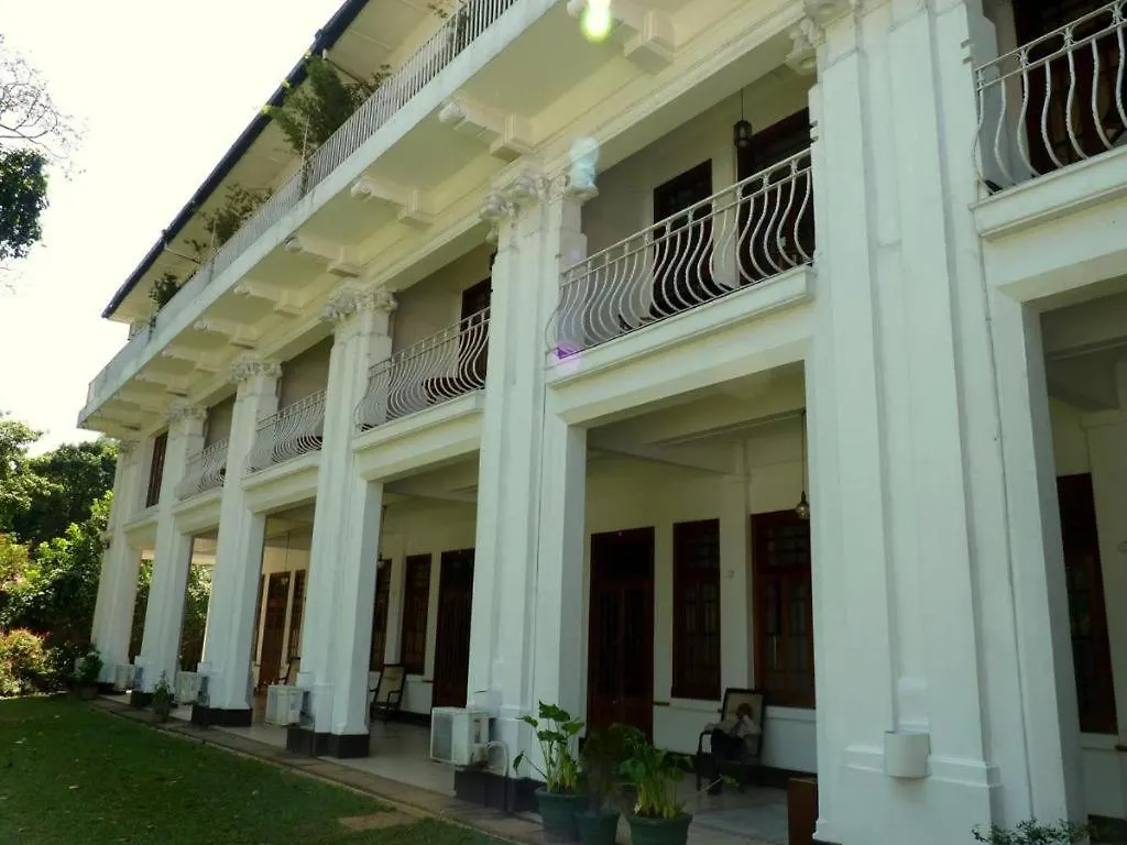 Hotel Suisse Kandy